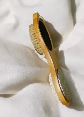 Exfoliating Foot Pedicure