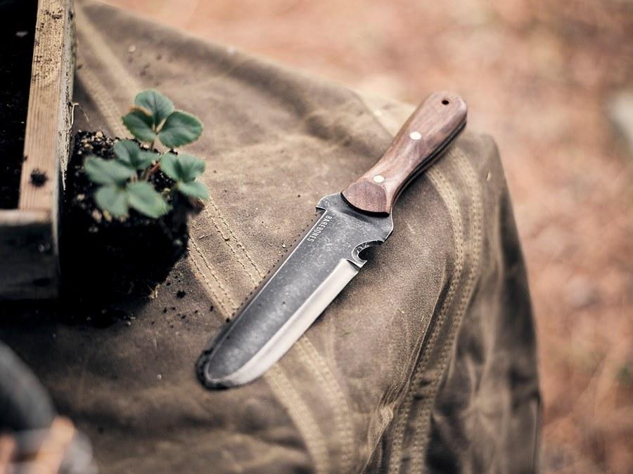 Hori Hori Classic diverse gardening tool by Barebones