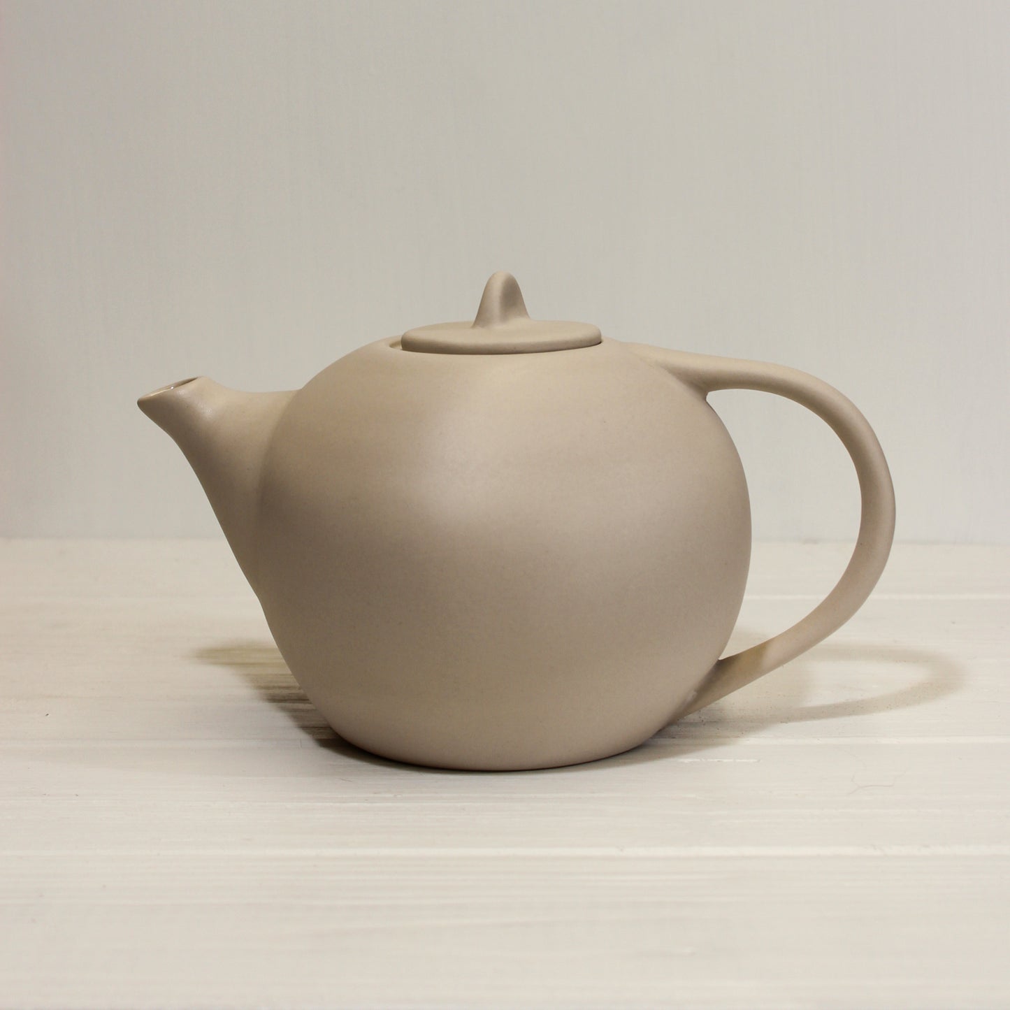 Tam Stoneware Teapot