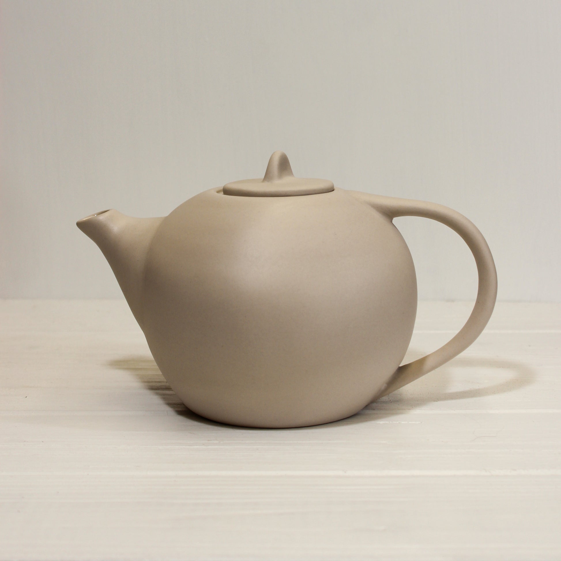 Tam Stoneware Teapot