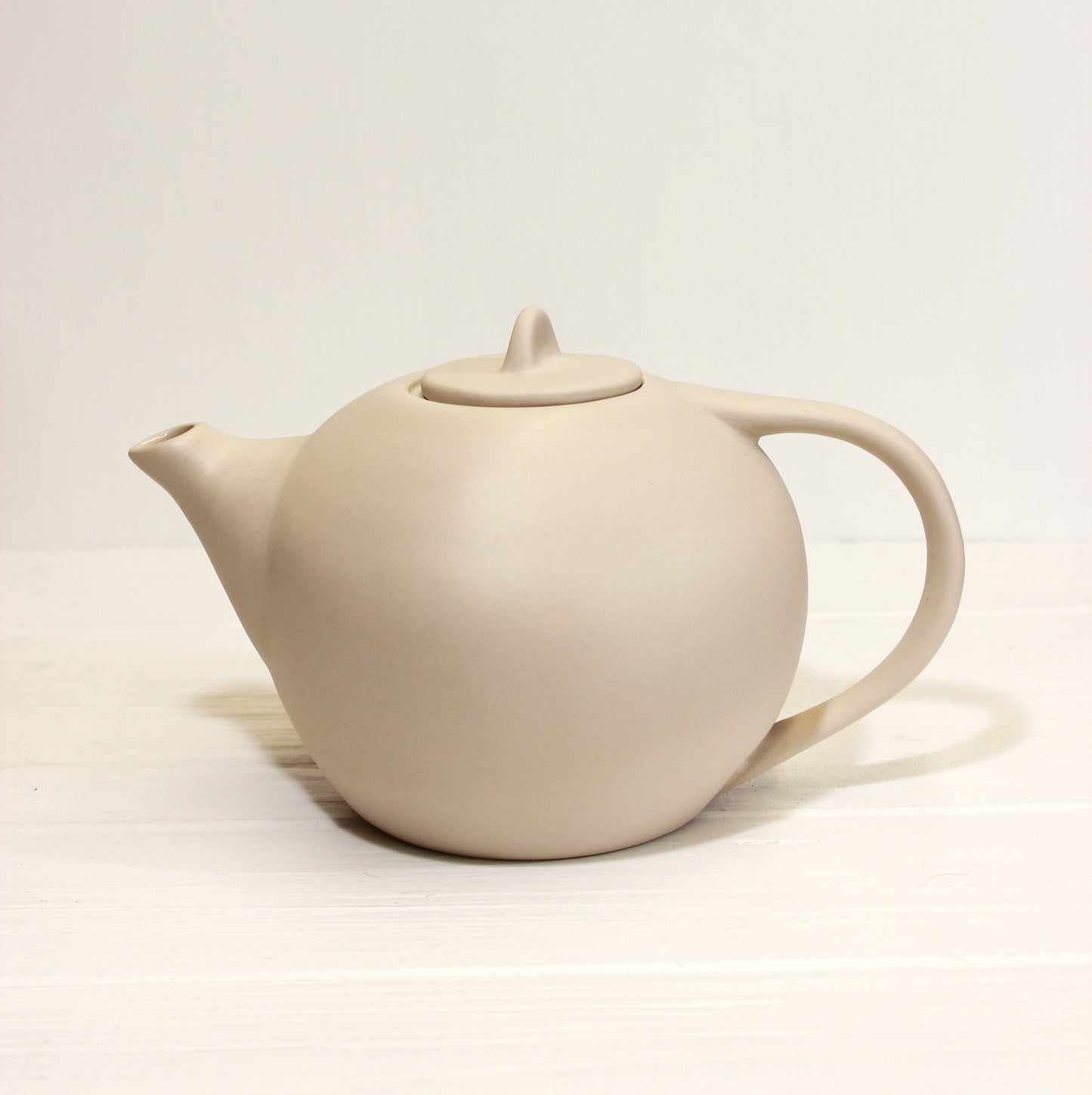 Tam Stoneware Teapot